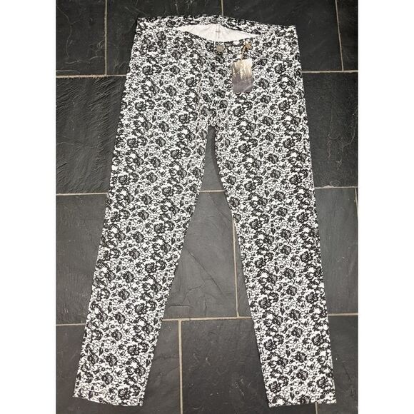 Hart Denim Denim - NWT Hart denim with fun black print sz 31